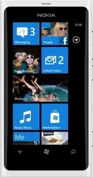 Nokia Lumia 800 (White)